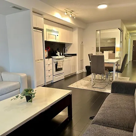 Spacious & Central 1 Bdrm 2 Real Beds